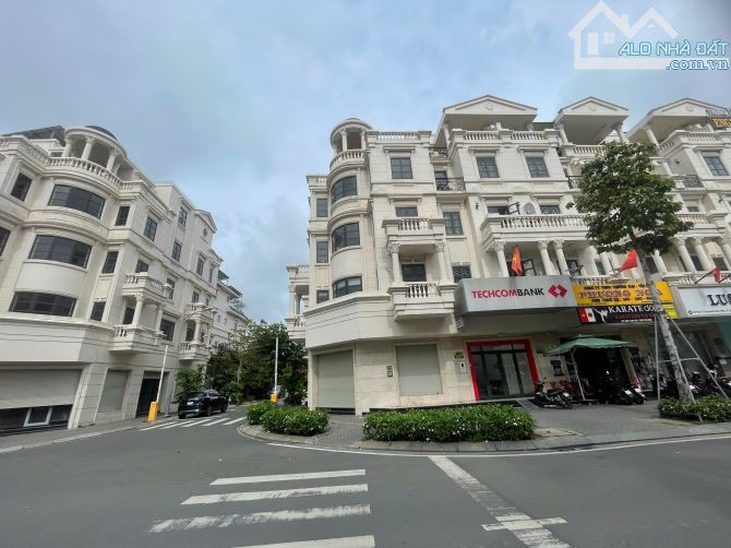 Cho Thuê GÓC 2MT 7.5x20m đường số 3 Cityland Parkhills - 1