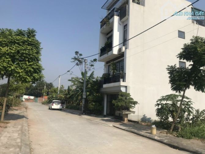 Bán đất Cổng Ngói, Đan Phượng, đường 9m, có vỉa hè, giá 72 triệu/m2, nhỉnh 5 tỷ. - 1