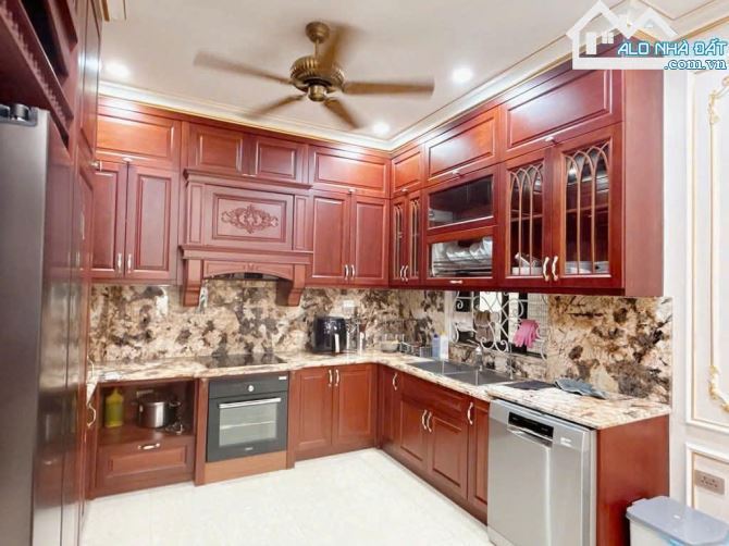 BÁN NHÀ HOÀNG QUỐC VIỆT, PHÂN LÔ, ÔTÔ TRÁNH, KINH DOANH, 7T THANG MÁY, 68M2 NHỈNH 25 TỶ - 1