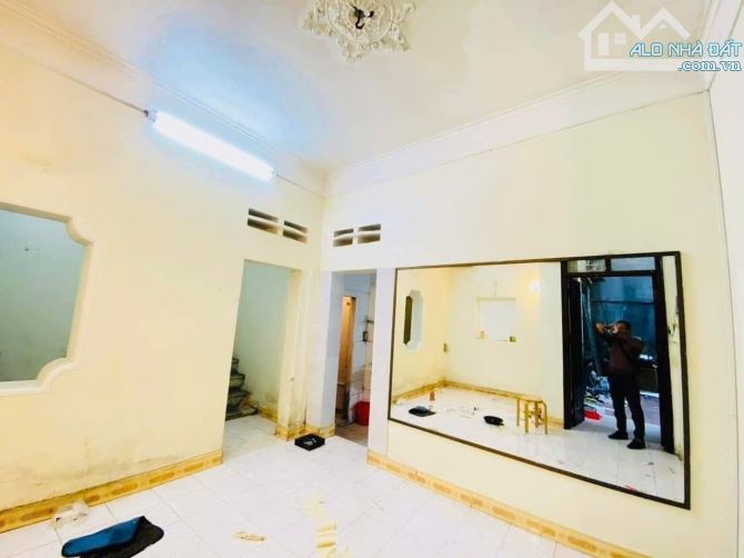MAI ANH TUẤN - HOÀNG CẦU - 95M2 - BÁN ĐẤT TẶNG NHÀ 3 TẦNG - ĐANG CHO THUÊ 30TR/THÁNG - 1