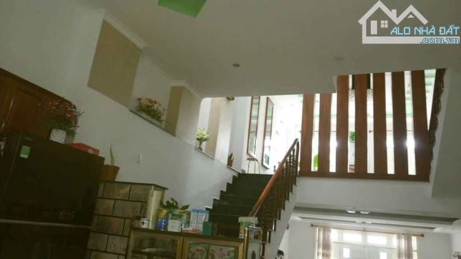 Cần bán nhà 1T3L 1 lửng - đ. Trương Công Định – 125m² – Giá 10.5 tỷ - Phù hợp kinh doanh - 1