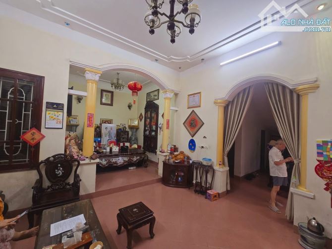 BIỆT THỰ SÂN VƯỜN LÔ GÓC PHỐ XUÂN THUỶ - CẦU GIẤY🌹DT 155M2 - 4T - MT 18M - 38.9 TỶ - 1
