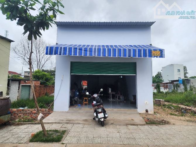 Bán nhà mặt tiền KD dt 5.3x15m, Nguyễn Văn Bứa, Xuân Thới Sơn, Hóc Môn, Giá nhỉnh 4 tỷ TL - 1