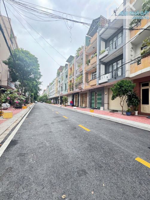 Bán đất mặt tiền KDC Đồng Diều Phường Chánh Hưng (Phường 4 Quận 8 cũ). Thửa đất vuông vức - 1