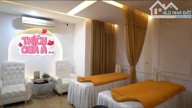 Cần bán tòa căn hộ 4,5 tầng, 2 mặt tiền Trước Sau, cách biển Mỹ Khê 5 phút đi bộ - 1