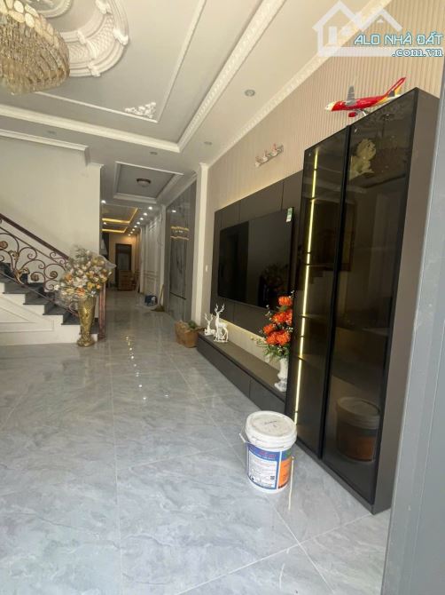 Bán nhà 6 phòng khu nghỉ dưỡng cao cấp an sơn đà lạt 15,8 tỷ