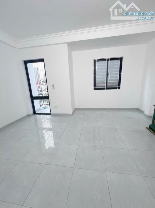 BÁN NHÀ ĐÀM QUANG TRUNG – LONG BIÊN – 5 TẦNG – NGÕ NÔNG GẦN Ô TO 6 TỶ – NHÀ DÂN XÂY Ở NGAY - 1