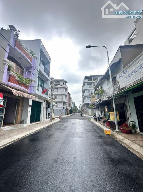 Bán nhà MT Nguyễn Trường Tộ Tân Phú 4x19.3m đúc 3.5 tấm (gần Nguyễn Xuân Khoát) - 1