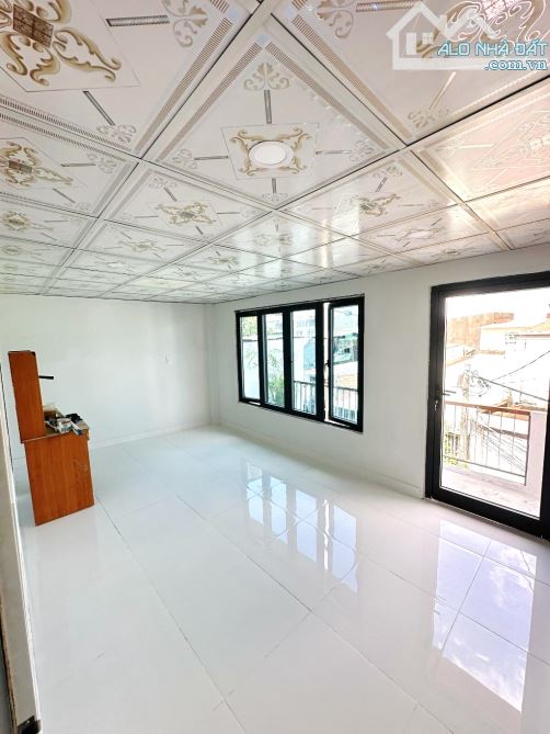 NHÀ NỞ HẬU HUỲNH THIỆN LỘC - 5Mx14M - GẦN MẶT TIỀN - 2 TẦNG - CHỈ 5.XX TỶ - 1