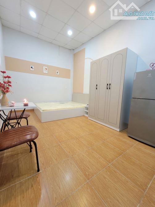 CĂN HỘ TÁCH BẾP 1PN FULL NỘI THẤT GIÁ CHỈ 5T DÀNH CHO HSSV Ở QUẬN 10 - 1