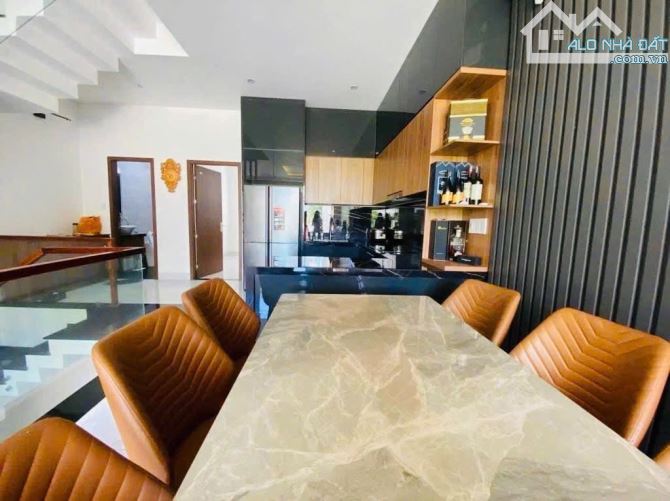 🌟 TOÀ NHÀ 5 TẦNG MỚI TINH – FULL NỘI THẤT CAO CẤP – TRUNG TÂM DU LỊCH ĐÀ NẴNG - 1