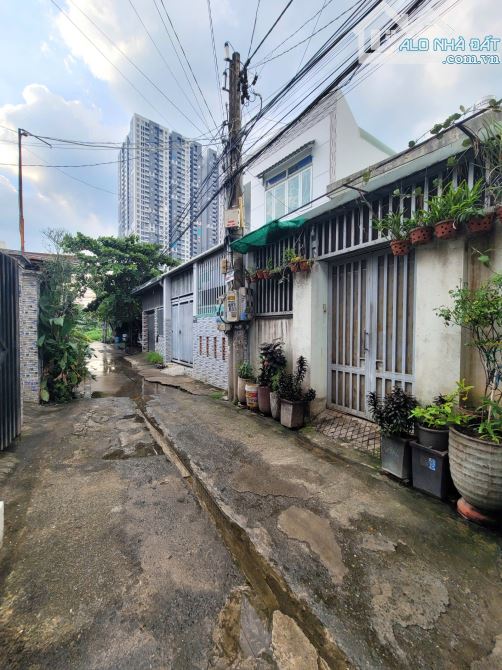nhà cấp 4 66,4m2 3ty950 TL cách làng đại học 500m p.Đông Hòa Tp.Dĩ An - 1