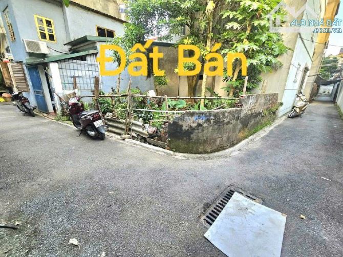 BÁN ĐẤT TRÂU QUỲ- GIA LÂM- 40m2 NHỈNH 4 TỶ – LÔ GÓC HIẾM – MẶT TIỀN RỘNG – Ô TÔ ĐỖ CỬA - 1
