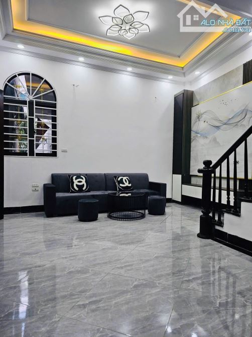 CẦN TIỀN BÁN GẤP NHÀ ĐẠI TỪ – HOÀNG MAI -31M x 5T -LÔ GÓC 2 MẶT THOÁNG – 6.59 Tỷ - 1