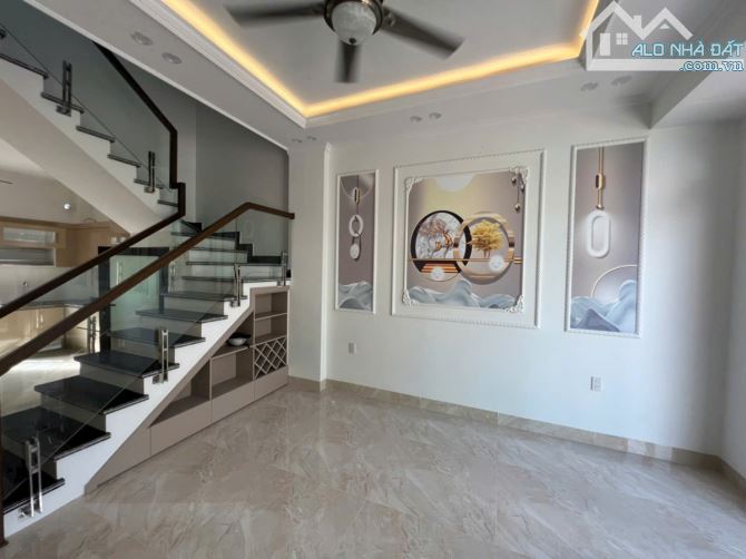 BÁN NHÀ 3 TẦNG MỚI TINH – NGAY CHỢ 208 NGUYỄN TRUNG THÀNH, HÙNG VƯƠNG – HẢI PHÒ - 1
