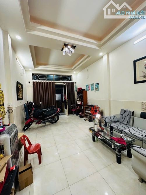 BÁN GẤP NHÀ HẺM XE HƠI GÒ DẦU , 4 x 15 , TRỆT 2 LẦU , 4PN . GIÁ NHỈNH 6TỶ - 1