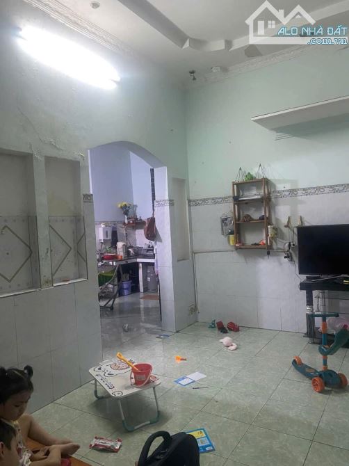 Bán Nhà Sổ Riêng gần đường nguyễn du phường dĩ an 2 tỷ 300 triệu - 1