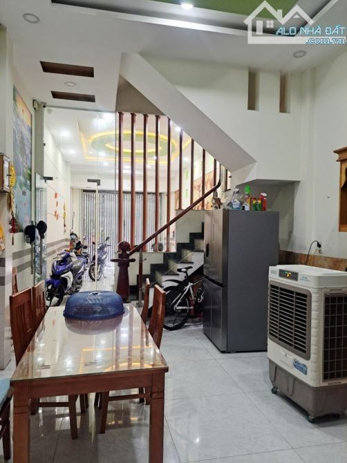 NHÀ ĐẸP 4 TẦNG Đ.SỐ 18 & PHẠM ĐĂNG GIẢNG- HẺM XE TẢI 7M THÔNG- 57M2 (4x14.2)- CHỈ HƠN 6 TỶ - 1