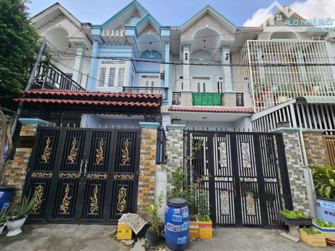Nhà phố gần trung tâm y tế Dĩ An, phường Tân Đông Hiệp, TP Dĩ  An - 1