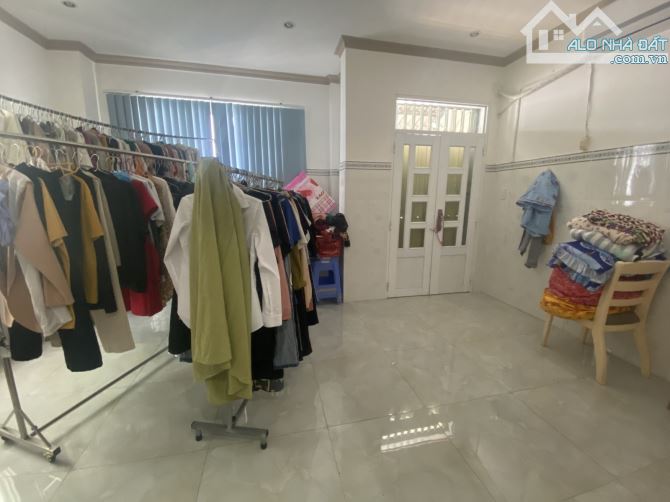 NHÀ ĐẸP PHẠM THẾ HIỂN Q8 - 6X10M - CHỈ 4.5 TỶ - NHÀ 3 TẦNG - CÁCH MT 20M - 1