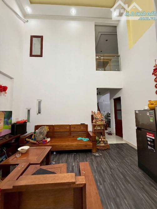 GẤP BÁN NHÀ 2 TẦNG, TRUNG TÂM THANH KHÊ, CÙ CHÍNH LAN, 71M², CHỈ NHỈNH 3 TỶ - 1