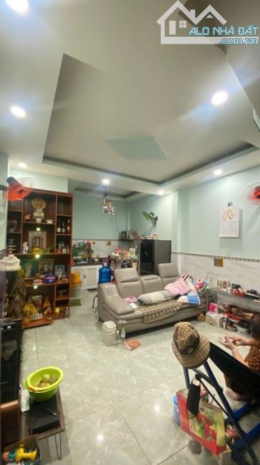 BÁN NHÀ GÒ VẤP – 3 TẦNG – 40M² – GIÁ CỰC RẺ CHỈ 2,1 TỶ! - 1
