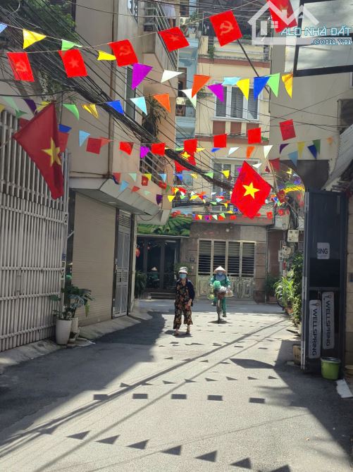BÁN NHÀ PHÂN LÔ QUÂN ĐỘI – TRƯỜNG CHINH – NGÃ TƯ SỞ – Ô TÔ VÀO NHÀ – 3 THOÁNG - Ở ĐẲNG CẤP - 1