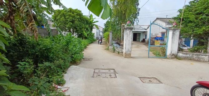 Đại hạ giá miếng đất đẹp full thổ, hẻm xe hơi - 1