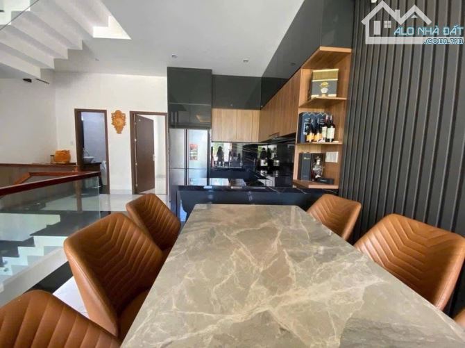 CĂN HỘ 5 TẦNG MẶT TIỀN KHUÊ MỸ ĐÔNG 7 - ĐANG CHO THUÊ NGUYÊN CĂN 30TR/THÁNG - 1