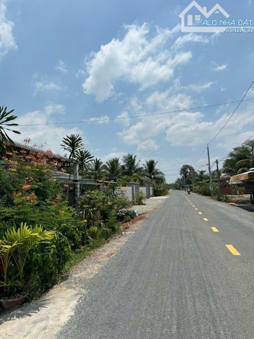 Đất Đẹp Đường Tỉnh Lộ 2 Rộng 20m bán ngộp 361m2 (8m40x 43m) Giá 610TRieu dân đông sổ sẵn - 1