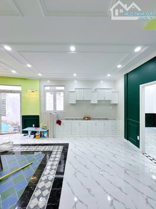 Nhà LẦU kiến trúc đẹp diện tích rộng gần trường DhKt-CN - 1
