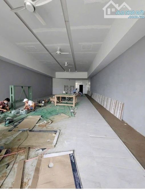 NGANG 10M MẶT TIỀN ĐƯỜNG NGUYỄN VĂN CỪ ND - 1