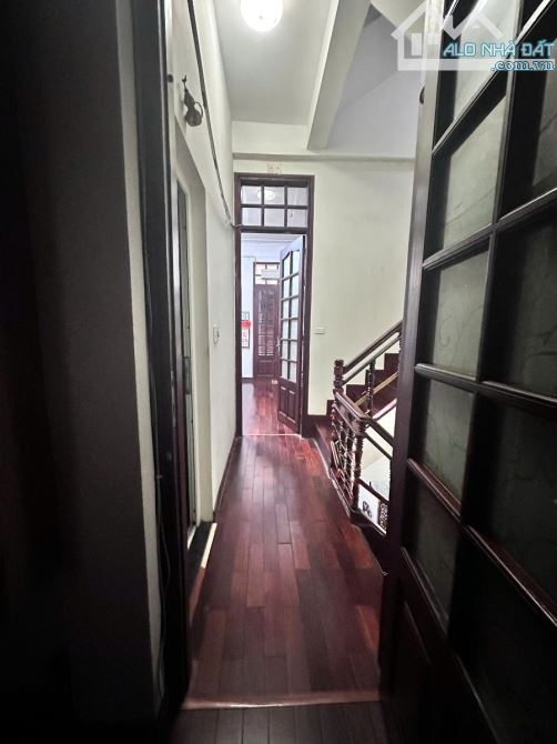Hoàng quốc Việt 2 thoáng ô tô đỗ ngày đêm 90m 4 tầng Mt 6m giá 22 tỷ - 1