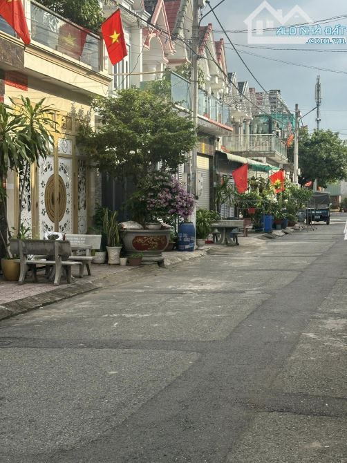 Đất 80m² Thổ Cư 100% – KDC Hoàng Hùng Lê Văn Tiên Đường 10m Vỉa Hè – Giá Chỉ 3,4 Tỷ - 1