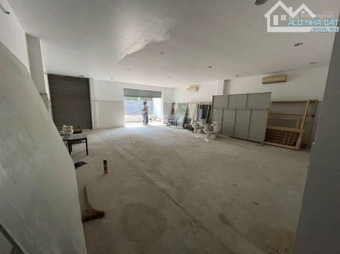 BÁN NHÀ ĐÔI ĐƯỜNG SỐ 32 Q6 (8X16) 3 TẦNG. GIÁ 23 TỶ - 1