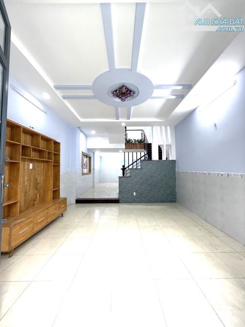 PHAN HUY ÍCH-GÒ VẤP-BÁN NHÀ ĐẸP-HẺM XE HƠI THÔNG -GIÁ RẺ-DT 77M2-NGANG ĐẸP 4.5M- - 1