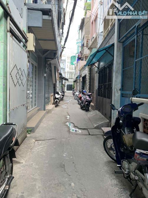 Nhà bán CMT8,Quân 10,ngang 3,2m/nở hậu3,6m× dài 13m,giá:4,2 tỷ - 1