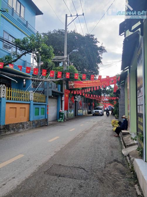 BÁN ĐẤT MẶT TIỀN đường ô tô Quận 2 đường nối Nguyễn Thị Định Đường 20M ngang 5M - 1