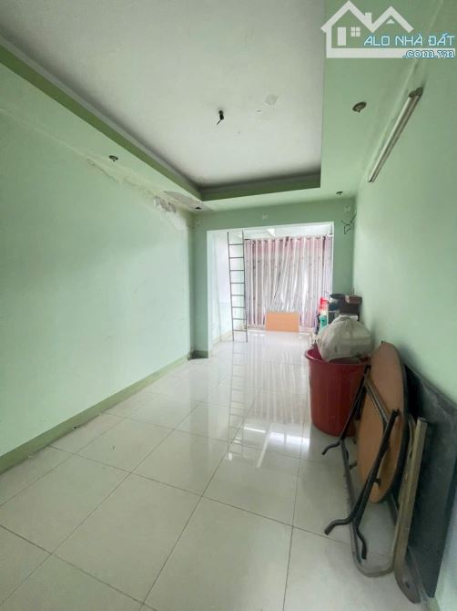 HẺM XE HƠI THÔNG MINH PHỤNG-P.5- Q.6- DT: 3*12M- GIÁ 6 TỶ 4 - 1