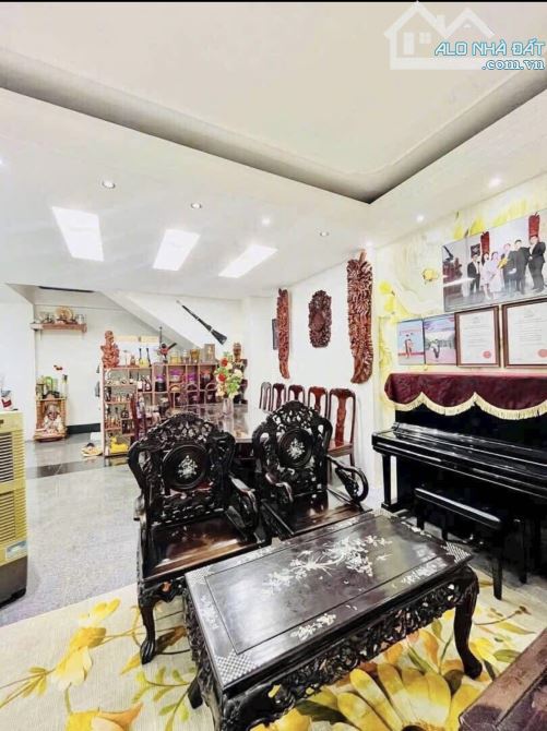 Bán Nhà Gò Vấp - Biệt Thự Mini - Sân Vườn - 4 Tầng - 80m2 - Ngang 10m - Chỉ 7.X Tỷ - 1