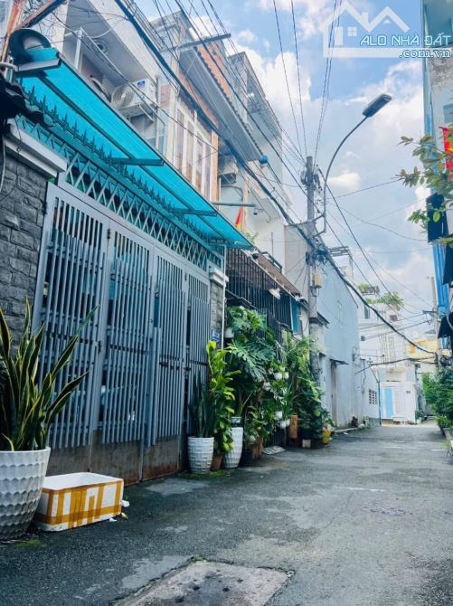 Bán gấp nhà 4 tầng, Hxh thông,sát bên Emart Phan Huy Ích, Gò Vấp - 1