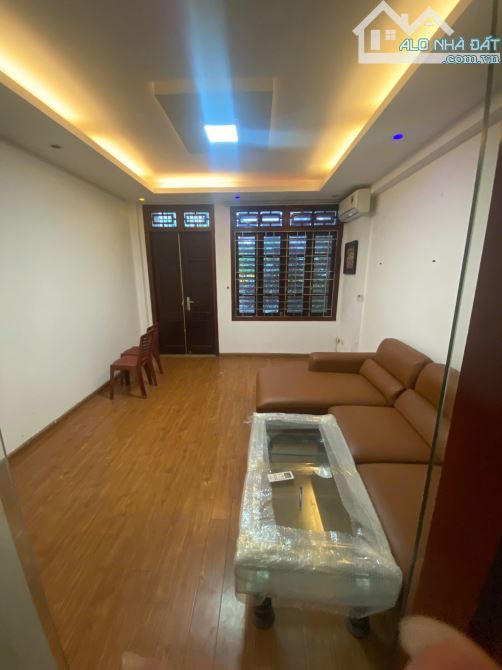 Cjo thuê nhà 5 tầng dt 50m khu DV Hàng Bè Kiến Hưng Hà Đông 14.5 triệu - 1