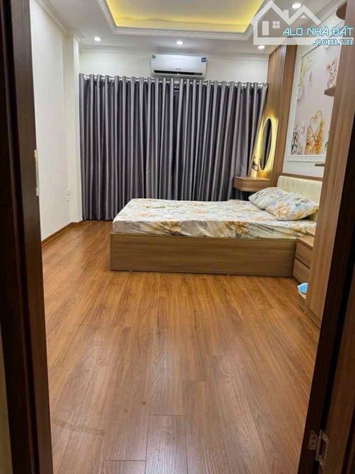 VĂN CAO DT 25M x5 TẦNG CHỈ 6,5 TỶ-70M RA PHỐ,FULL NỘI THẤT ĐẸP,5P RA HỒ TÂY - 1