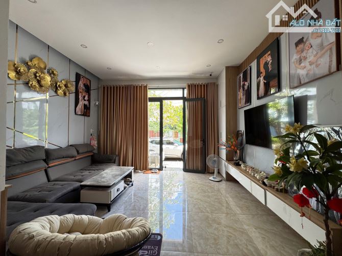 Bán nhà 1 trệt 2 lầu đường số 8 khu dân cư Xây Dựng 8 (Hưng Phú 2), Hưng Phú, Cần Thơ, 180 - 12