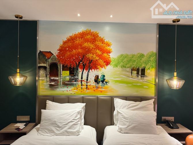 Bán khách san MP Phan Đình Phùng, Ba Đình 175m2 x 11 tầng - 262 Tỷ - Dòng tiền 26 tỷ/năm