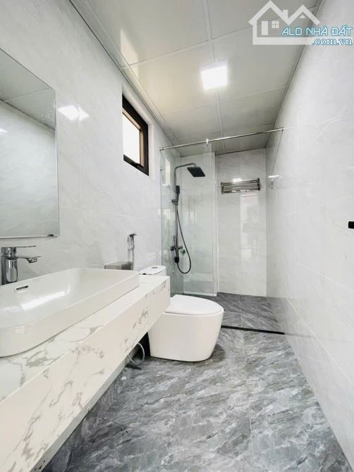 NHÀ MỚI 7 TẦNG THANG MÁY - MẶT TIỀN RỘNG - NHỈNH 12 TỶ – LÔ GÓC 2 MẶT THOÁNG – KIM GIANG - 13