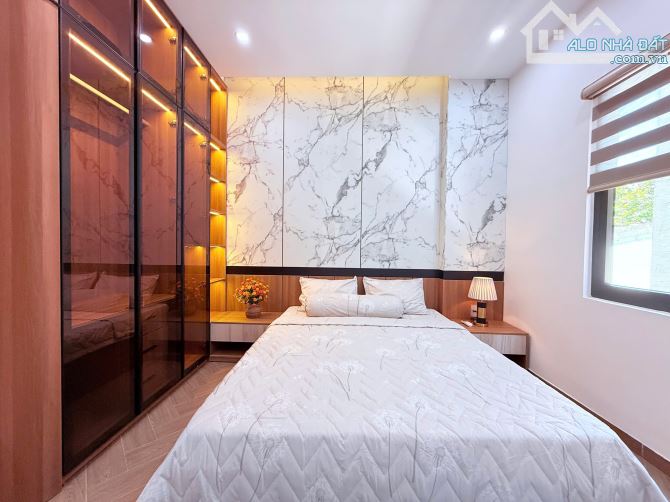 Bán nhà đẹp 3 tầng, đường Hòa Minh 14, Liên Chiểu. Diện tích 70m2. Giá 7.35 tỷ - 13