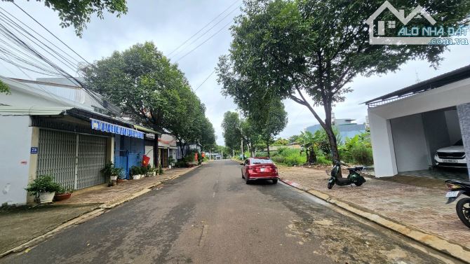 Bán nhà mặt tiền đường Nguyễn Phúc Chu - Thành nhất - 14