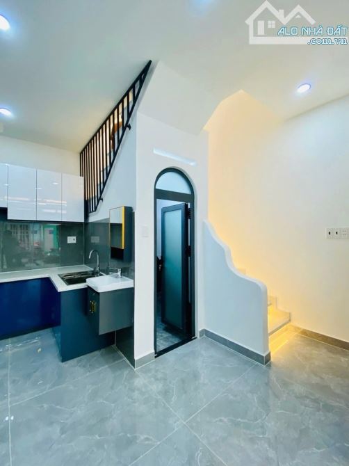 Bán nhà Gò Vấp gần mặt tiền, gần công viên Làng Hoa, 3 tầng BTCT, 43m2, SHR - 15