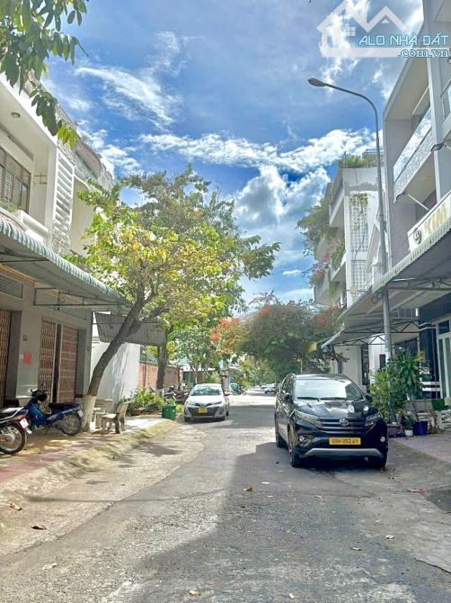 CG. BÁN CĂN NHÀ ĐẸP 1 TRỆT 2 LẦU- 173m2 SÀN ĐƯỜNG B4 KDC HƯNG PHÚ 1- (4 TỶ) - 16